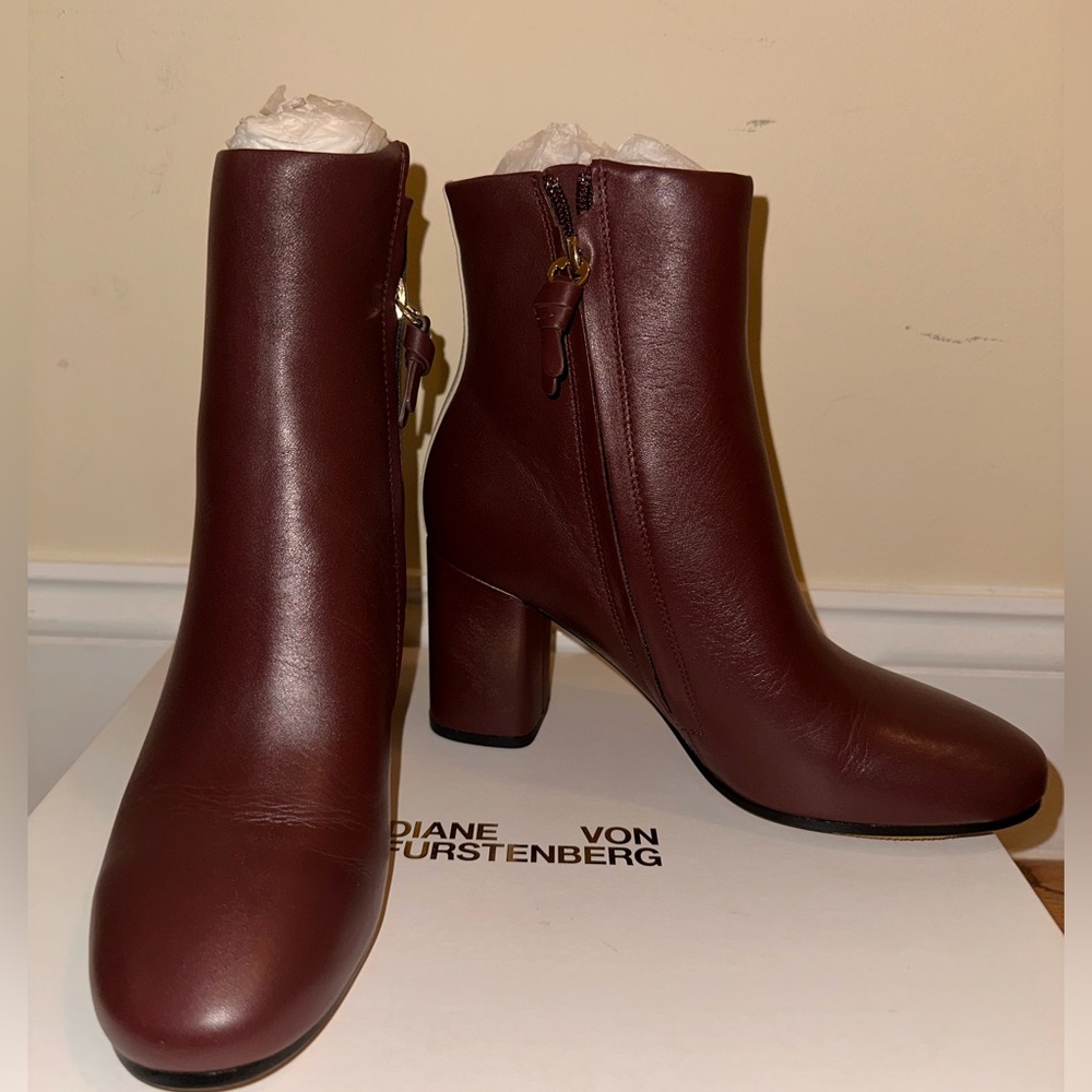 Diane Von Furstenberg NEW Burgundy Leather Booties 6.5 Block Heel Ankle Boots
